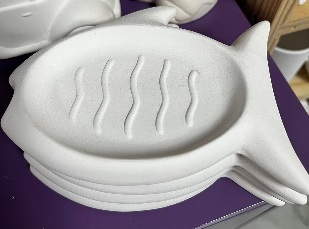 P133 -  CERAMIC BLANK - FISH SOAP DISH