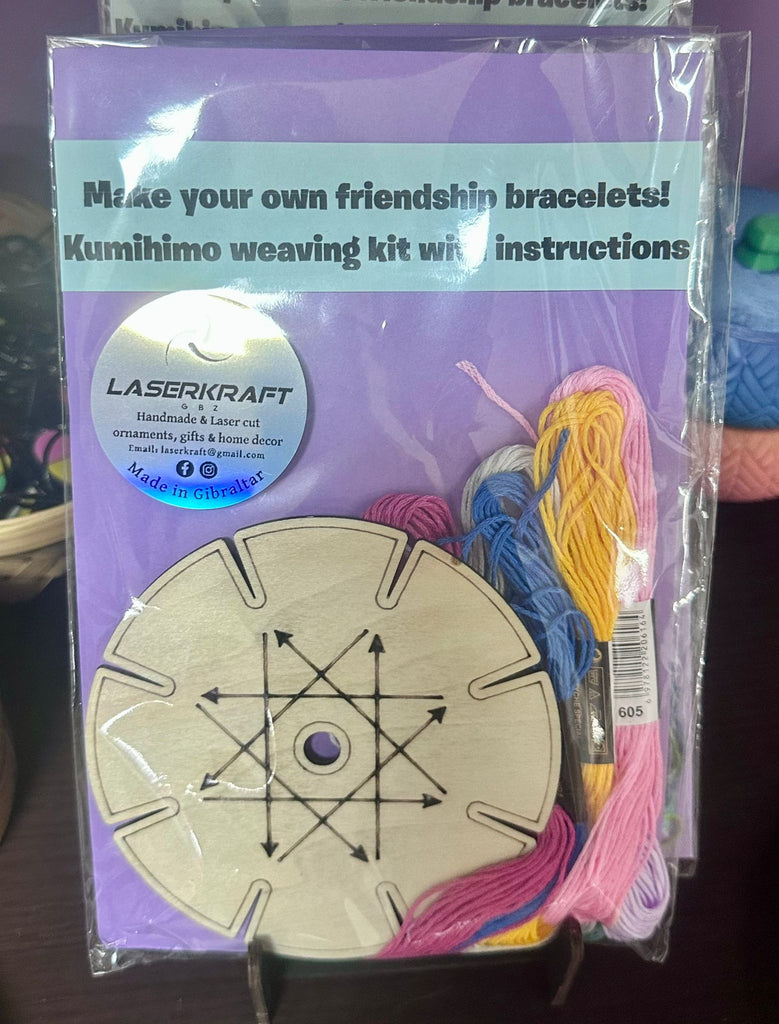 Friendship bracelet kit